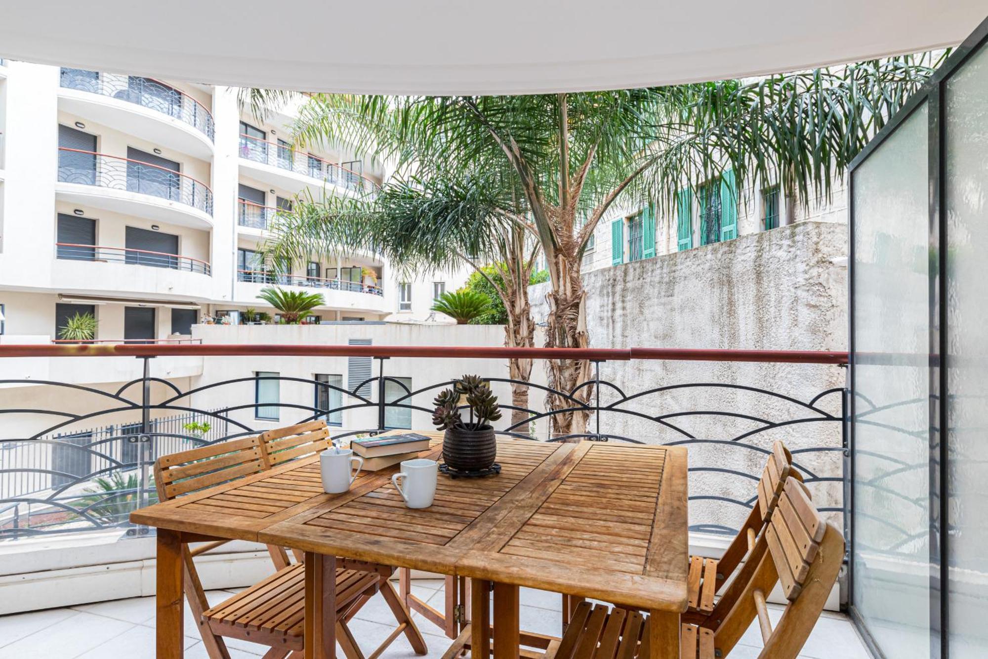 Nice 1 Bedroom Downtown Carre D'Or With Garage Buitenkant foto
